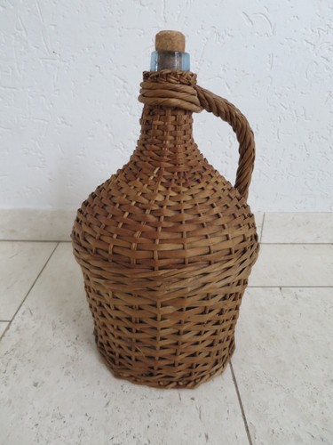 Set glas weinballon im - glas,