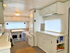 Frisch renovierter Wohnwagen-Oldtimer, TÜV neu