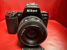 Nikon F-801s mit Nikon Nikkor
