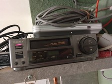 Hi8 / 8mm Video Recorder EV- C