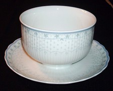 Sauciere Alt Tirschenreuth Hutschenreuther Salzburg Sonate - blaue Streublümchen