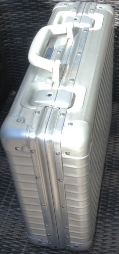 Rimowa classic flight - rimowa,