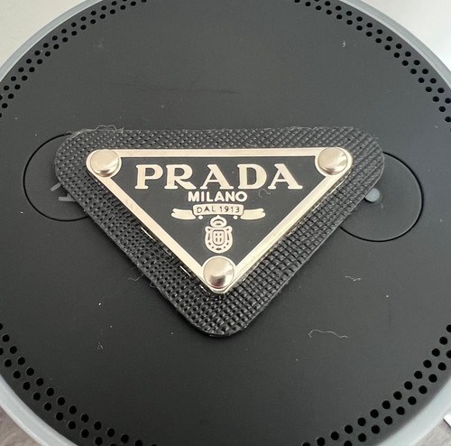 Prada milano dreieck logo - prada,