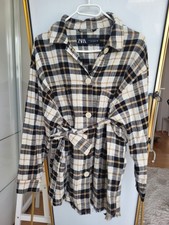 Zara Karriertes Überhemd