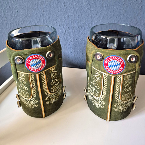 Maßkrüge mit lederhose fc - maßkrüge,