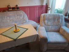 Sehr gut erhaltene Eck Couch mit Sessel günstig abzugeben