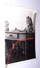Kinder essen Tisch Bauklötze Mädchen Schöne Momentaufnahme Altes Foto 4721
