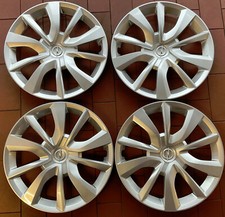 Ein Satz 4 Radkappen Opel