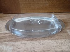 Servierplatte mit passendem Deckel