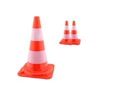 2 Stk. Verkehrs-Pylone