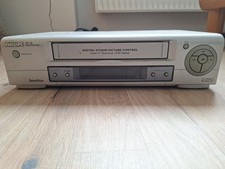 Philips VR330 VHS Videorecorder, Silber, Vr330/39