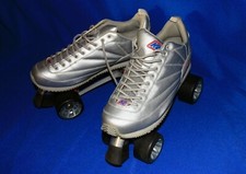Rollschuhe DISCO Silber K2 Größe 43 Rollen 70x35/78A/SHR Speed Chassis ungetrag.