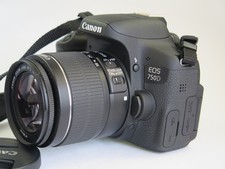 Canon EOS 750D mit 18-55mm IS