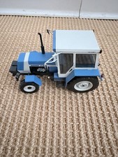 Fortschritt ZT 323 Traktor