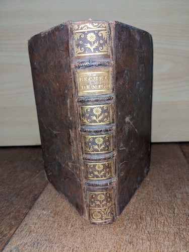 Altes buch der abt - -,