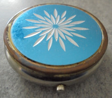 Schön gearbeitete Schmuckdose / Pillendose blau/silberfarbend unterteilt Nr.2676