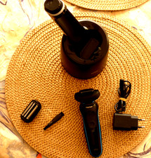 BRAUN Serie 5 Easy Clean, Herren Rasierer, Trocken und Nass, Reinigungsstation