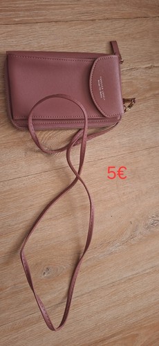 Portemonnaie und handytasche