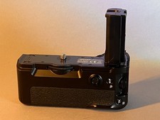 Batteriegriff ersetzt Sony