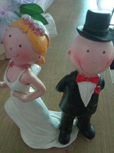 Tortenfigur hochzeitstorte - tortenfigur,