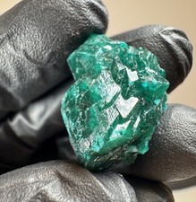 Natur Würfel-Rauten Dioptas Edelstein Stufe Tiefgrün 36,5 Karat Natur Qualität