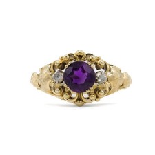 Ring mit Amethyst und 2