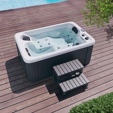 Pärchen Outdoor Whirlpool Hot