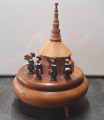 Spieldose mit kirche seifen - ,