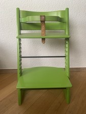 Stokke Tripp Trapp Hochstuhl In Grün. Mit Bügel und Lederriemen. Guter Zustand !