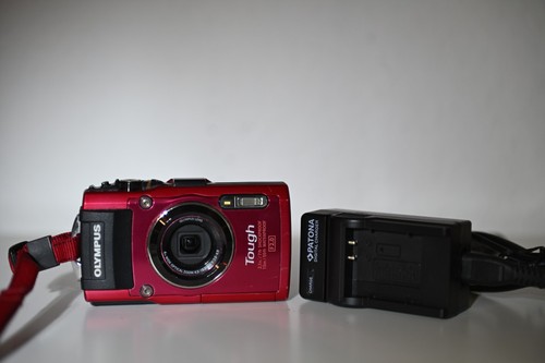 Olympus sylus tough red - olympus, tg-4