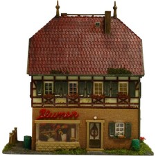Diorama H0/TT Blumenladen Altstadt Gebäude Fachwerkhaus begrünt#patiniert
