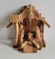 Geschnitzte Krippe aus