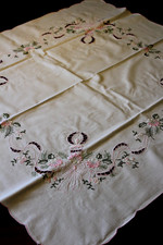 Tischdecke, Mitteldecke Weihnachten Stickerei, Richelieu, rosa Kerzen, Schleifen