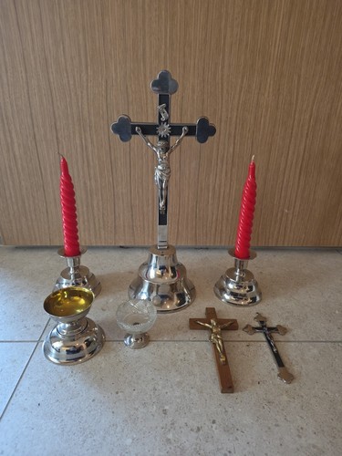 Altes tischkreuz kruzifix auf - altes,