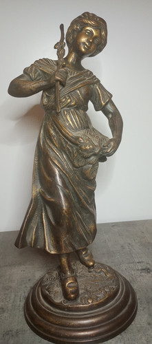 Bronze skulptur frau mit - bronze,
