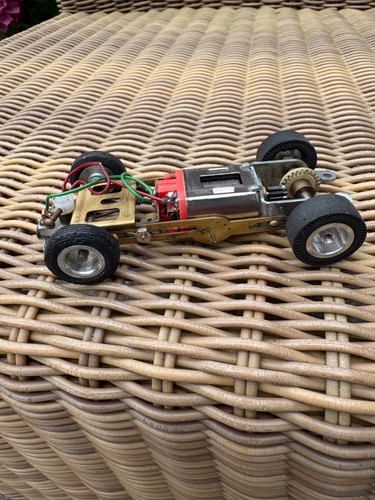 Monogram slotcar chassis 32 - monogram,
