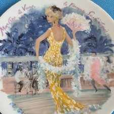 Sammelteller. Wandteller