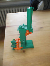 BRUDER 62650 Holzspalter Forstwirtschaft mit einem Holzstamm