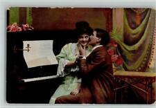 10545210 - Serie 767 - Ein Kuss am Klavier - Liebe AK Klavier Spinett 1908
