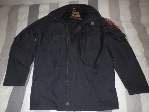 PARAJUMPERS