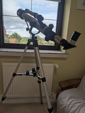 Astrolon Refraktor Teleskop bis 262,5 x Vergrößerung und 700 mm Brennweite