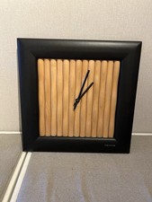 Hermle Wanduhr Holz modern 38x38 cm schwarz und Natur