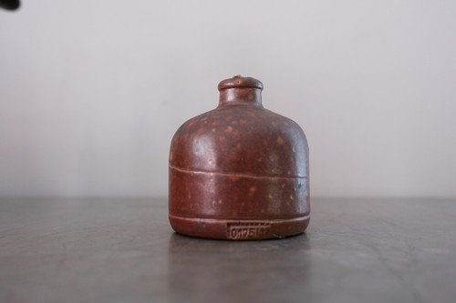 Alte steinzeugflasche mit - alte,