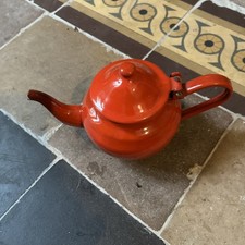 Roter Emaille Teekessel /