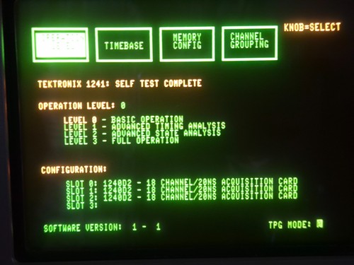 Tektronix 1241 logic analyzer - tektronix,