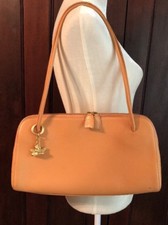 Comtesse When Angels Travel