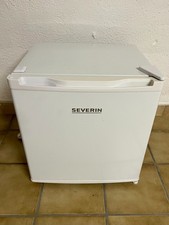 SEVERIN Mini-Kühlschrank 45L (KB 8884) mit Kältefach