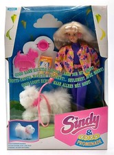 Vintage 1993 Sindy Puppe: Sindy & Hund Gogo Promenade / Hasbro 18276 / NrfB