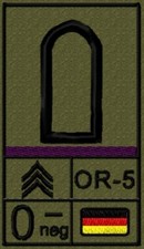 Bundeswehr Rangabzeichen, Klett mit Blutgruppe und Litze, Stabsunteroffizier