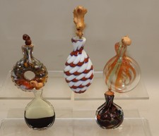 5 x Snuffbottle Glas Einschmelzungen teilweise Schliff verschiedene Farben - S23